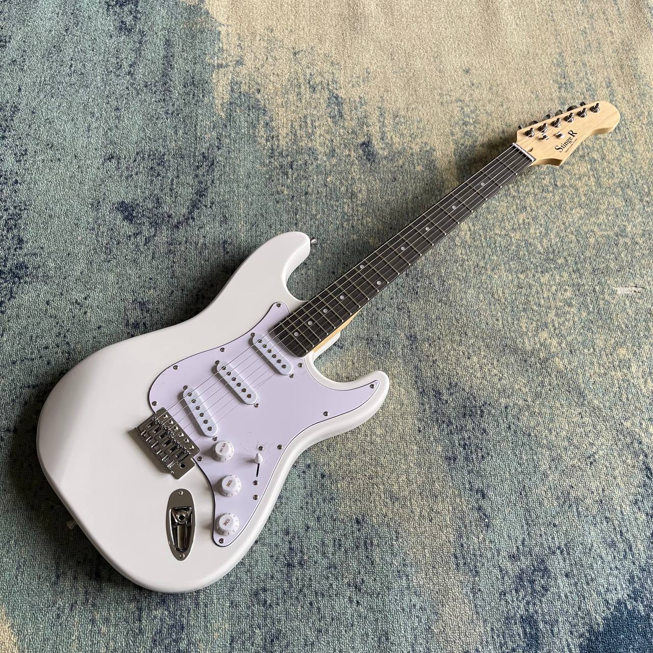 Foto Gitar Elektrik — sewa gitar elektrik SEWA GITAR JAKARTA
